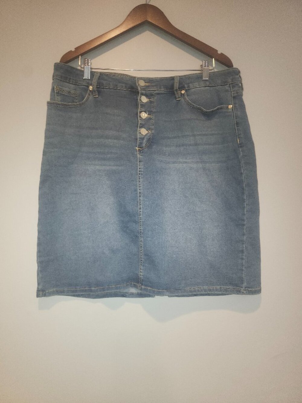 Gold button Jean skirt